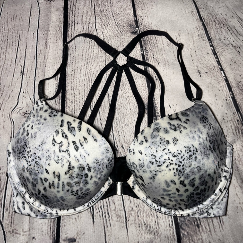 Victoria’s Secret Strappy Push Up Bra Size 34 D